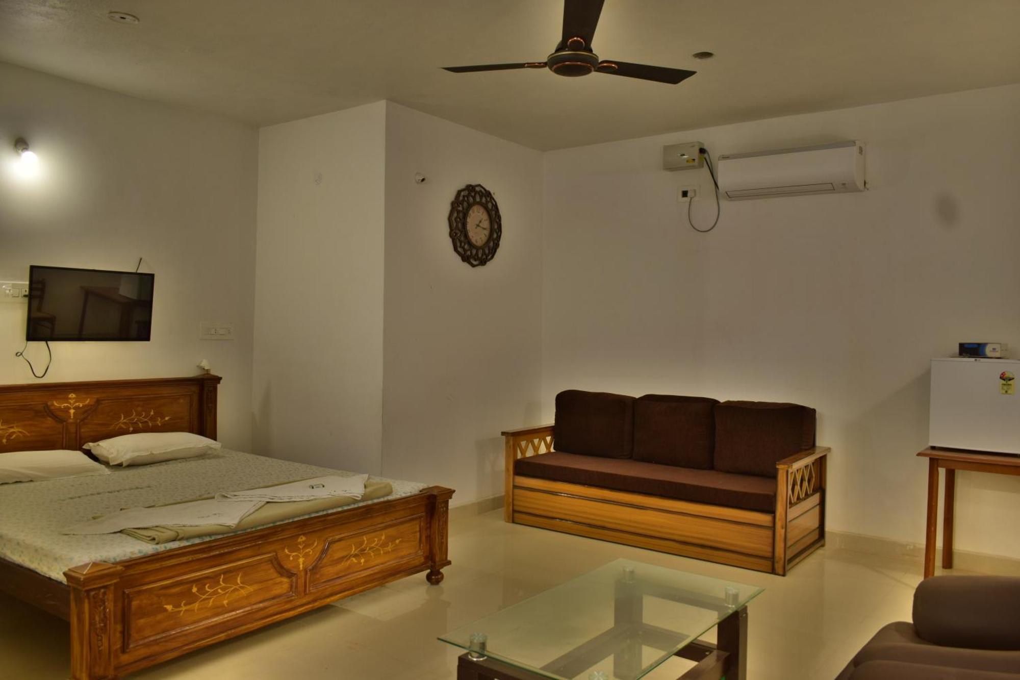 Silent Waters Resorts Yelagiri Εξωτερικό φωτογραφία