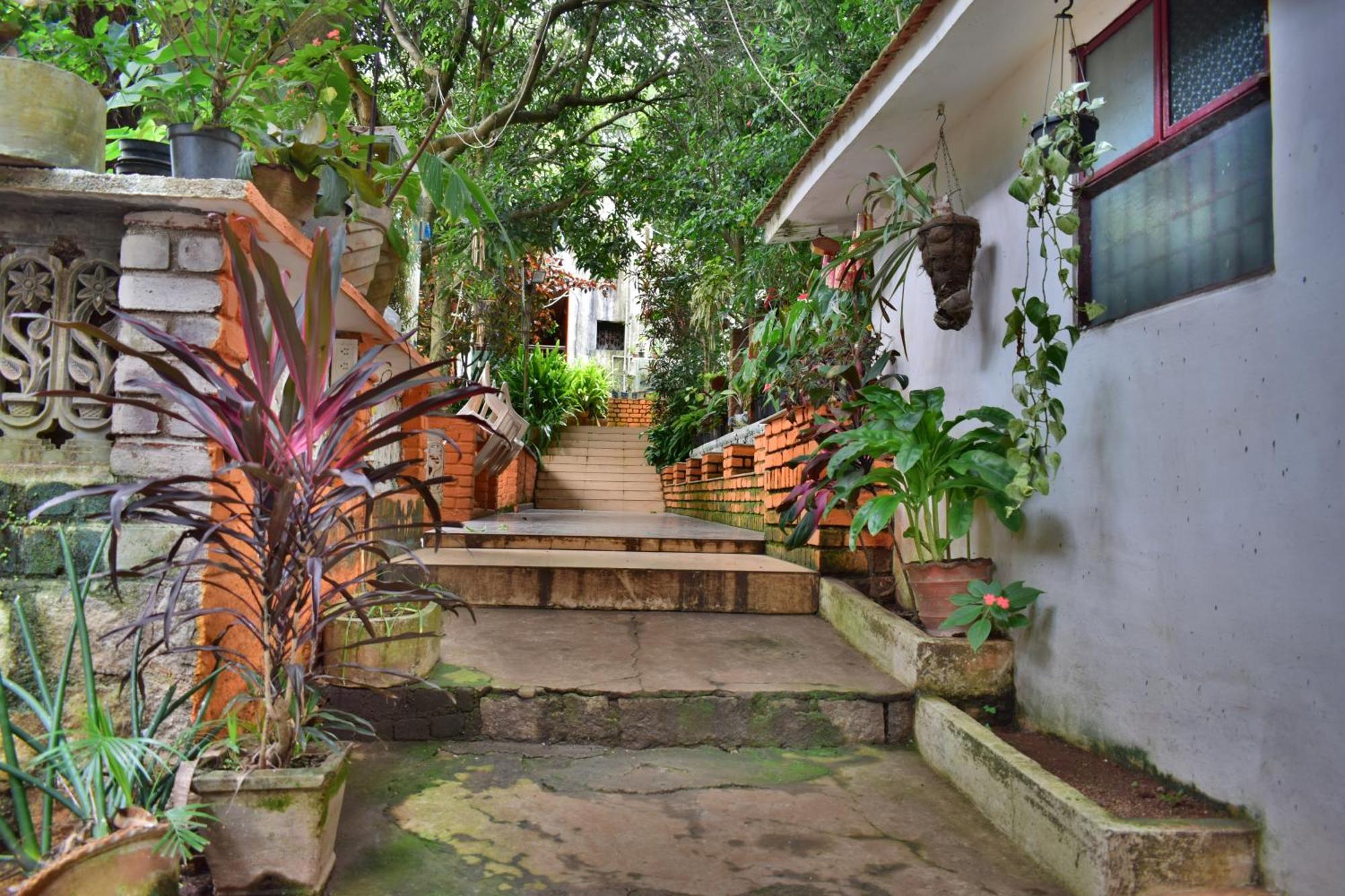 Silent Waters Resorts Yelagiri Εξωτερικό φωτογραφία