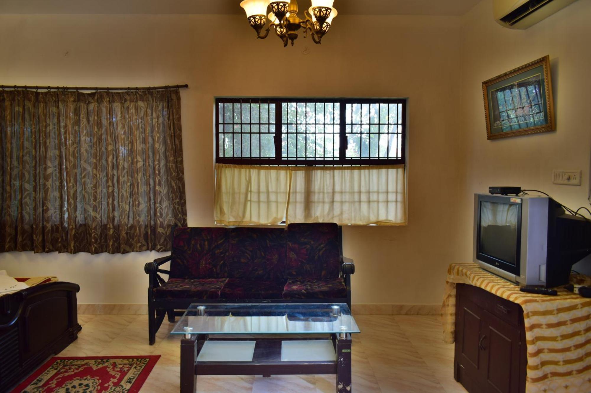Silent Waters Resorts Yelagiri Εξωτερικό φωτογραφία